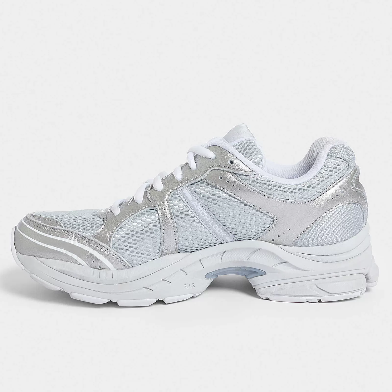 Lifestyle | Retro Tech | Saucony Sweaty Betty X ProGrid Triumph 4 - Voir tout
